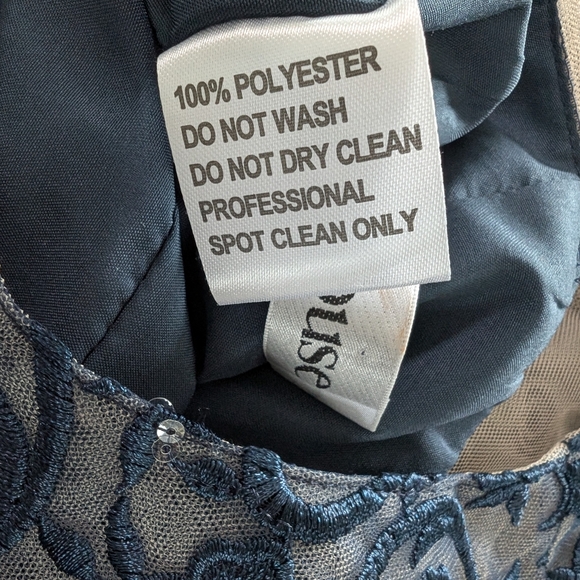 JJs House Navy Lace Midi Dress with Sequins. Sheer neck & sleeves. NWT.  Size 6 - Picture 10 of 11